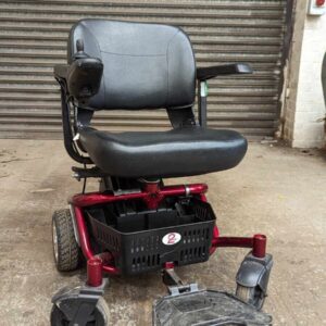 ELECTRIC WHEELCHAIR / MOBILITY SCOOTER - FULLY FUNCTIONAL - COMPACT