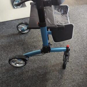 Compact Omega Easy Fold Down 4 Wheeled Walker Rollator With Storage Blue / Red