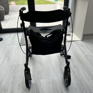4 wheel rollator walker with seat