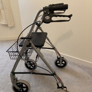 4 wheeled mobility walker