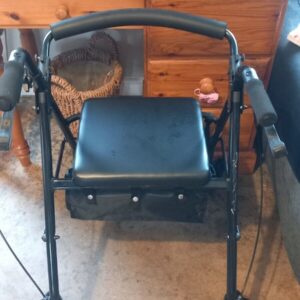 Pe Pe lightweight folding mobility Wheelchair walker with seat. 4 wheels