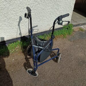 Careco Tri Folding 3-Wheel Mobility Walker  rollator in Blue