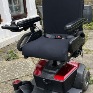 PRIDE QUANTUM KOZMO MOBILITY POWERCHAIR  WHEELCHAIR WITH HEAD REST. 1 Year Old