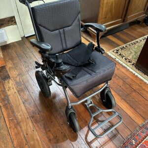 Lightweight folding power wheelchair - new