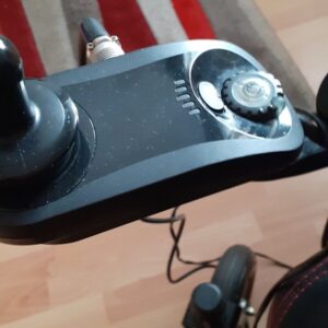 Electric wheelchair