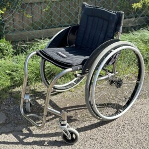 Bromakin Titanium Wheelchair Lightweight Sports Wheelchair With Frog Legs Wheels