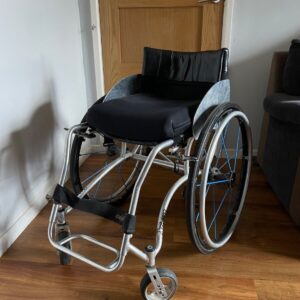 DaVinci mamual wheelchair
