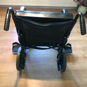 Manual wheelchair