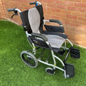 Karma Ergolite 2 Ultralight Weight Folding Wheelchair Transit 18 Inch